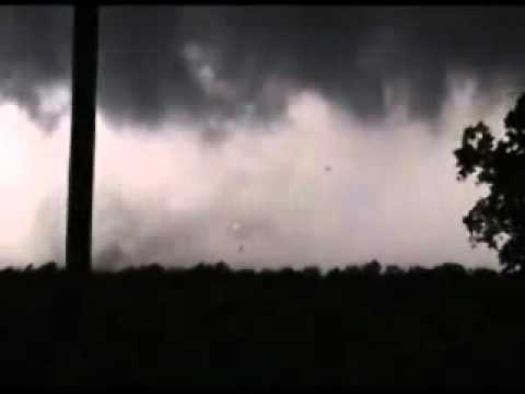 Tornado south of Van,TX 04/26/2011