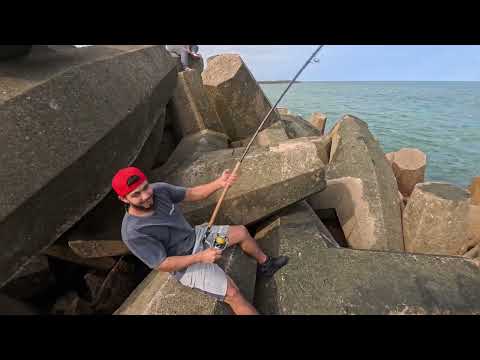 Fishing of the Dolos heavy hook up...