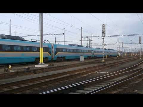 EJ 680.006 | ... jako vlak SC 506 SC Pendolino projíždí napěťovou výlukou