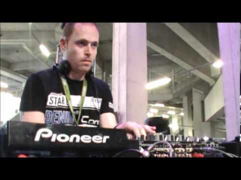 Leinad Lessil - Unter den Tribünen 30.06.2012  (Floor 5, Süd-Tribüne)