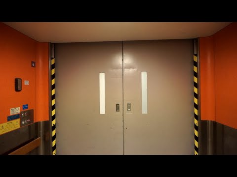 Original 1970s Reber Schindler (DEVE) hydraulic freight elevator @ Stanseveien 16-18, Oslo, Norway