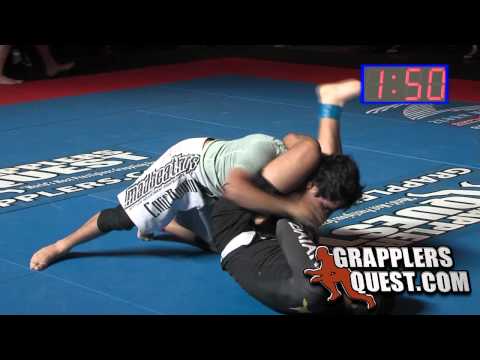 SUPERFIGHT: Ulysses "Useless"Gomez vs David "Kid Dynamite" Espinosa at Grapplers Quest Tachi Palace