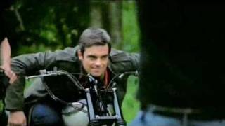 Robbie Williams - Email From A Vampire
