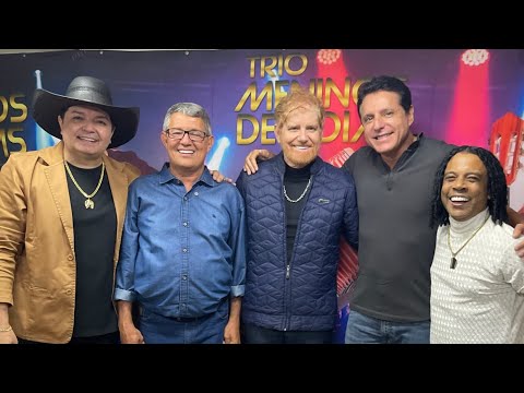 TRIO MENINOS DE GOIÁS SHOW EM CRISTALANDIA TOCANTINS