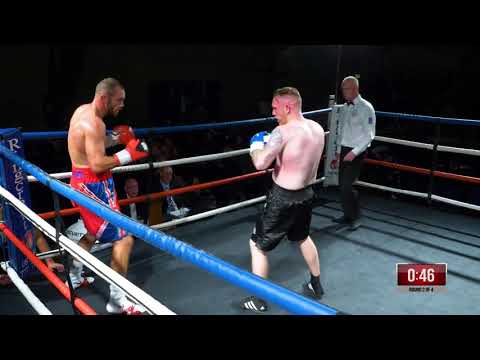 Paul Brown vs Richard Harrison at The Homecoming Saturday 6 October 2018