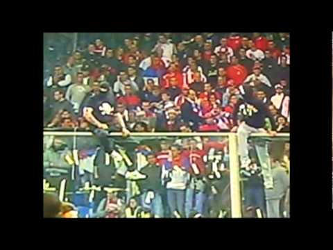 ITALIA- SERBIA  Fans Riot 12-10-2010 :: The Ivan's Hell :: Video