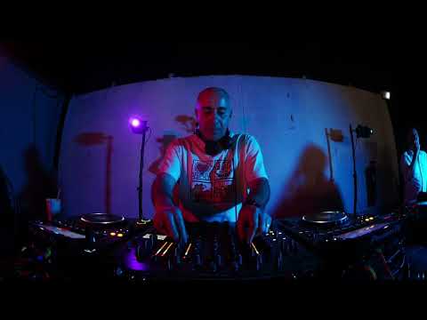 Laurent Garnier - Liebe grüße aus Cucuron sur COD3 QR ( Rocco Rodamaal Live)