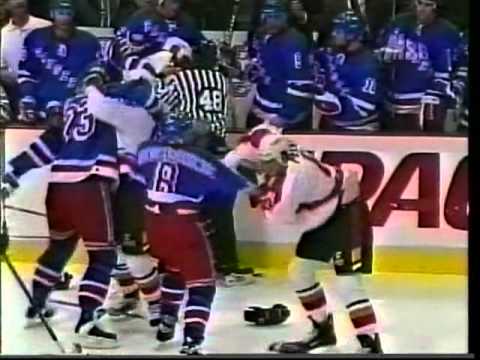 Ryan VandenBussche vs Mike Peluso