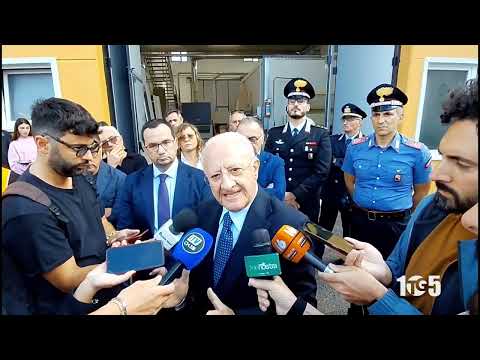 De Luca: Concorso OSS Campania Sospeso. Trasparenza Affidata a Carabinieri e Guardia di Finanza contro il Rischio Clientelismo.