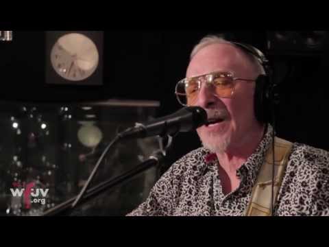 Graham Parker and The Rumour - Watch The Moon Come Down (Live)