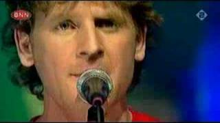 2005-12 - Racoon - Laugh About It (Live @ TOTP-NL)