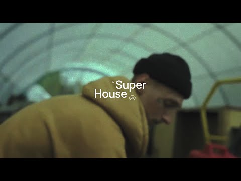 Superhouse - Blurry (Official Video)