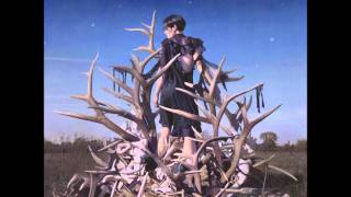 Eleventh He Reaches London-Veil