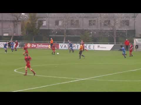 Bal op de lat tijdens KAA Gent Ladies - OH Leuven op 01.11.2018