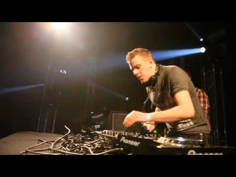 (PREVIEW)    Kimmy Paris ft. Blackshark - Encore (Tom Creek Remix)