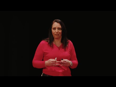 Come affrontare un errore imperdonabile (te lo spiega un arbitro) | Maria Luisa Fecola | TEDxForlì