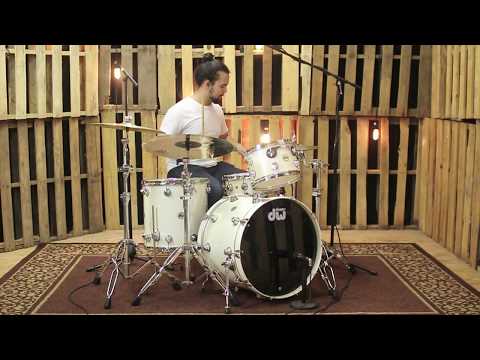 DW Collector's Maple Lexus White Drum Set - SO#1127629