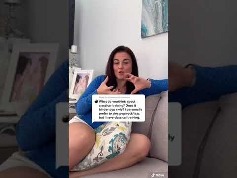 Classical vs Pop singing #shorts #vocalcoach #singer #qanda #tips