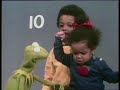 Classic Sesame Street Kermit And Chris Stephanie Counts To 1 20 Full Version HQ 1972