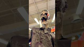 Spirit Halloween store zombie アメリカのハロウィンストアでゾンビ見つけた #scary #horror #trickortreat #海外 #ホラー