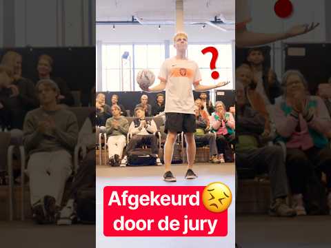 BAILEY GOT ROBBED… 😭❌ #baileyfreestyle #voetbal #nk #wedstrijd #battle #shorts #nederland