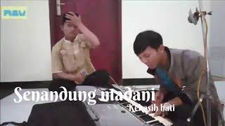 Download lagu Senandung madani - kekasih hati cover (rhiedz riswandy feat wahyudin) mp3