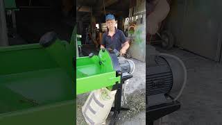 Güvenal yem kırma mak ile yonca kırma. 05304670223