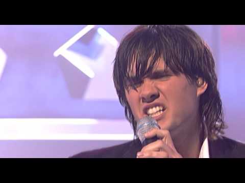 Boris singing "Kiss" by Prince - Liveshow 7 - Idols season 2