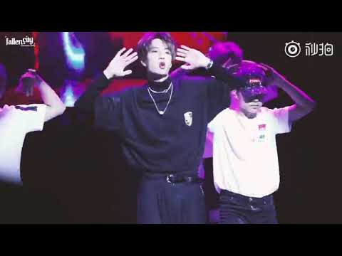 [FANCAM] 180612 UNIQ Yibo - Tencent “NOW” Press Conference @ FallenCity0805