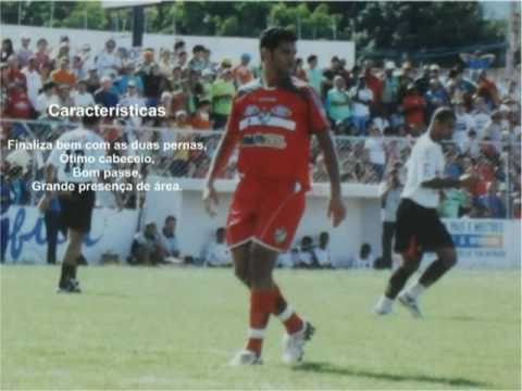 Atacante Alex Paraíba