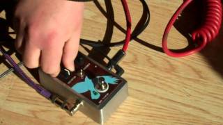 Video thumbnail for Dwarfcraft Devices' Baby Thundaa fuzz by LeaderTelegram