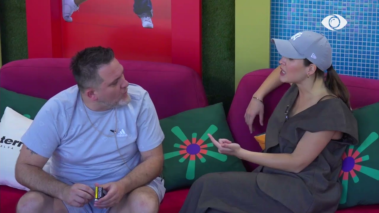 Mendon që atij i intereson të japë informacione?, për kë bisedojnë Juli dhe Françeska