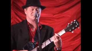 Daydream Believer peformed by The Monkees' Micky Dolenz