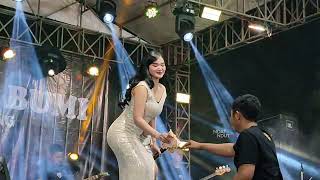 Download lagu TITIP CINTAKU | LAILA AYU KDI - NEW PALLAPA LIVE AT TASIKAGUNG REMBANG 2024 mp3