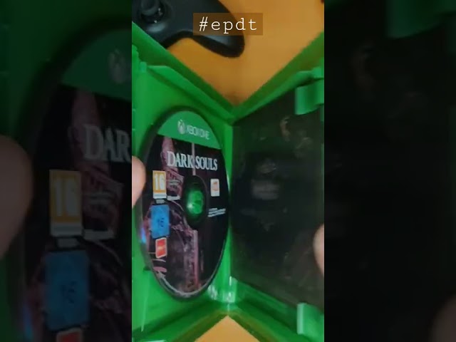 Vídeo relacionado con Dark Souls Trilogy - Xbox One [Importación inglesa]
