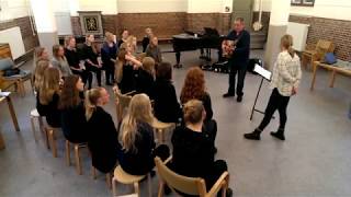 Diamond mountain, Østerbro Pigekor and Luka Bloom