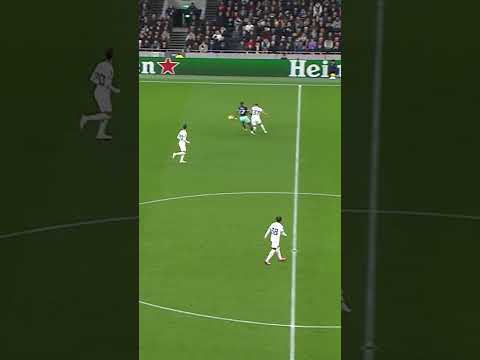 Need for speed 💨💨💨 Micky van de Ven with the fastest ever sprint recorded Premier League history! ⏱️