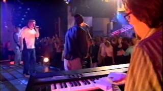 Smash Mouth - Walking On The Sun live on TOTP