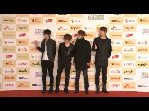 121214 - Nell @ Melon Music Award Red Carpet