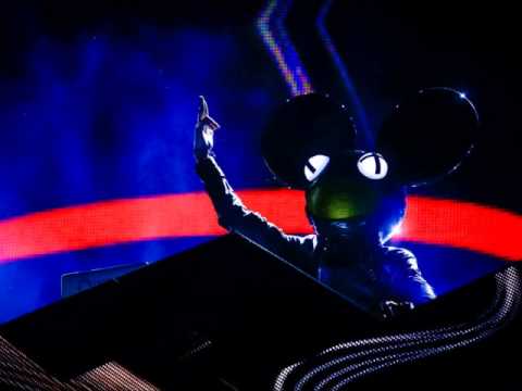 Deadmau5 @UMF 2014 - My Pet Coelacanth [Morgan Page feat. Lissie - The Longest Road]