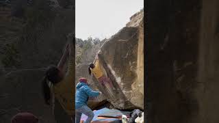 Video thumbnail of A River Runs Through It, V7. Joe's Valley