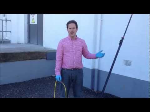 Using a Flow Valve with a Water-Fed Pole