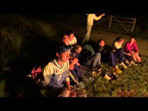 in Fenes la dracu in praznic