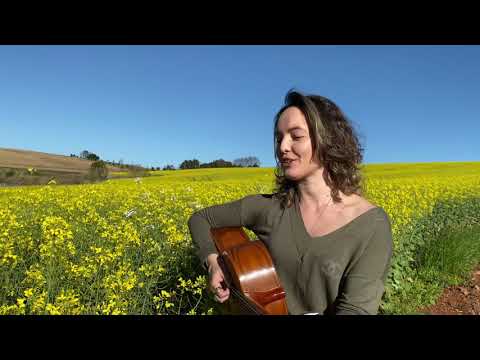 MARIANA MARQUES - TOCANDO EM FRENTE