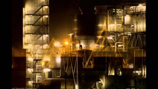 preview picture of video '2012 - Industrial Nightshots Bremen Habour'