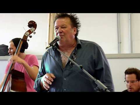 WILFRIED & FATHERS'n'SONS - Purple Haze live at MGC Halle Wien 12.9.2010