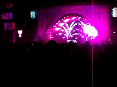 Armin van Buuren Dzień w parku OceanLab vs Gareth Emery On A Metropolis Day Myon & Shane 54 Mashup