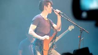 Arctic Monkeys - Mardy Bum [Semi-acoustic - live at O2 Arena, London - 30-10-2011]