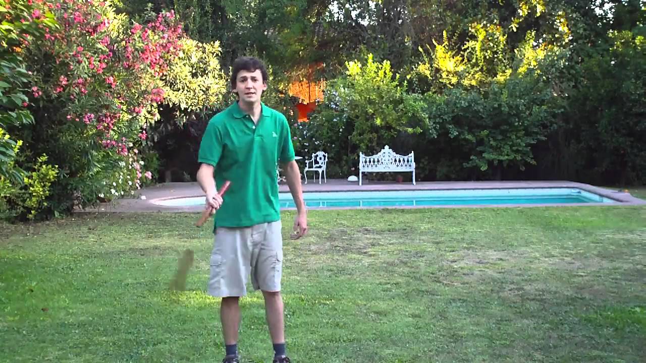 Under the far leg in spin aerial