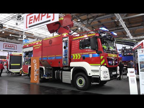 German Industrial (Turbine) Fire Engine - walk around - exterior & light setup - Interschutz 2022